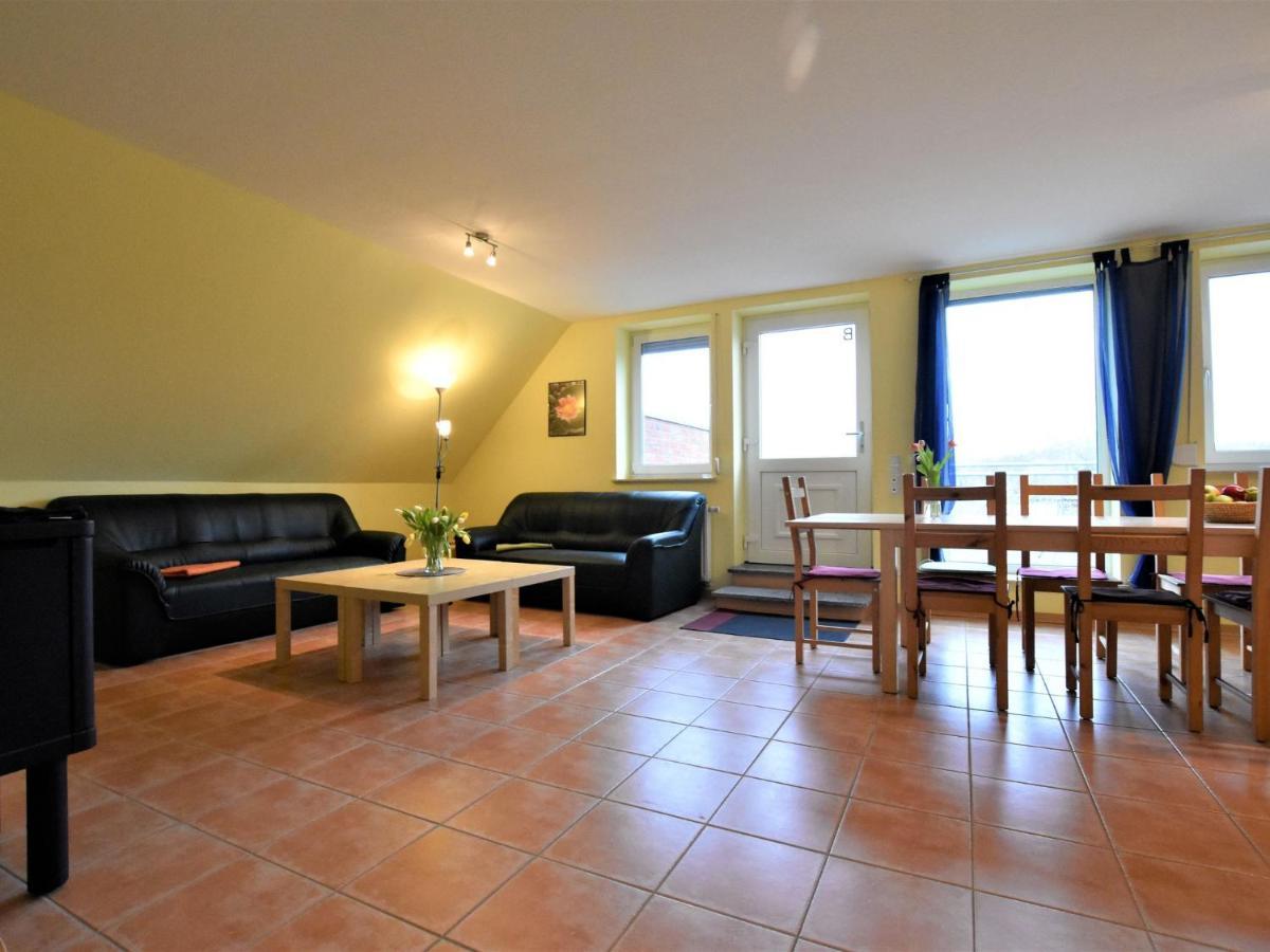 5-Bedroom Holiday Home In Zierow With Garden 객실 사진